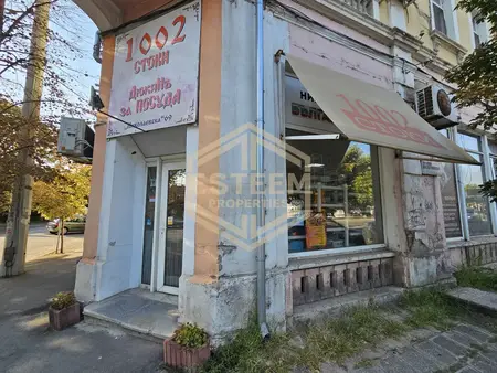 Просторен търговски обект в Широк център, Русе